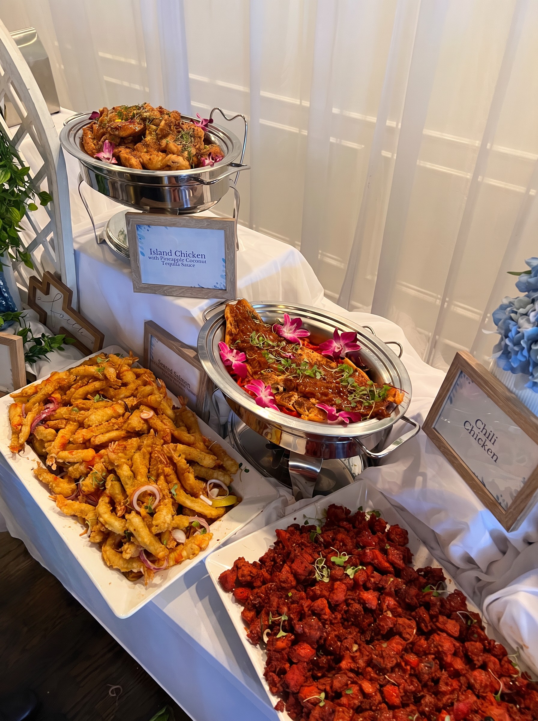 Event photo from Blue & White Garden Dinner by Poppin Social: 01 Luxury Buffet Overview.